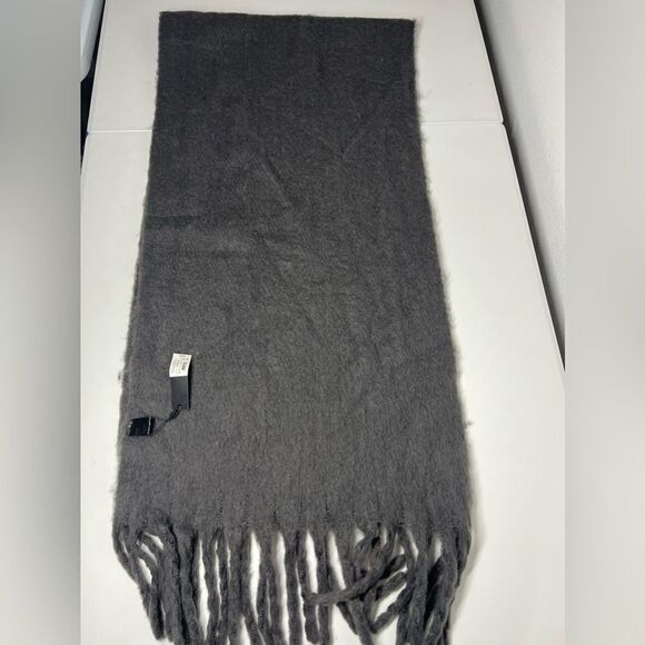 J. Ferrar Women's Scarf Solid Grey Heather 19” X 75”  NWT - Picture 6 of 12